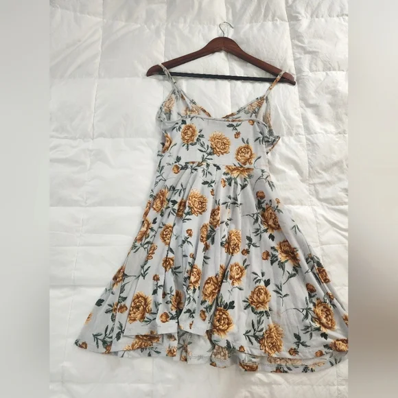 Forever 21 flower sun dress - Picture 4 of 6